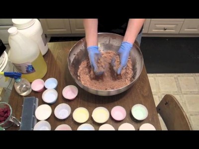 Making bathbomb fizzy cupcakes and frosting