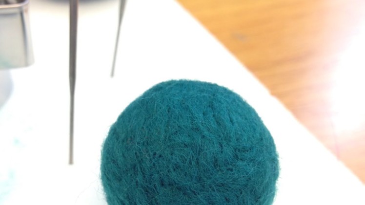 Easily Needle Felt a Ball - Crafts - Guidecentral