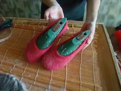 How to make felted wool shoes and slippers