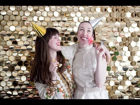 Oh Happy Day - Sequin Photobooth Backdrop DIY