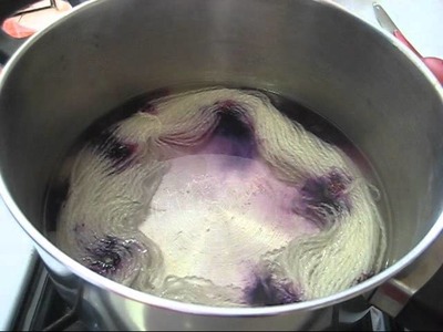 Space Dyeing Yarn - Color Separation with Purple Dyes