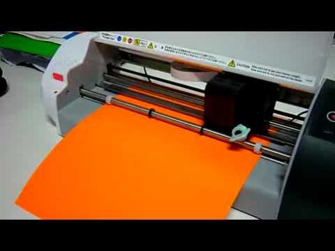 Vinyl cutter graphtec Craft Robo CC330-20 plotter - Demo