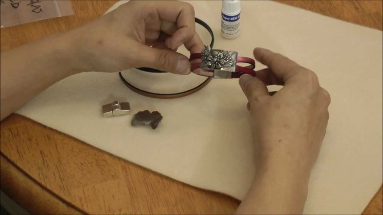 How to make the Flower Fan Leather Bracelet Tutorial - Beginner