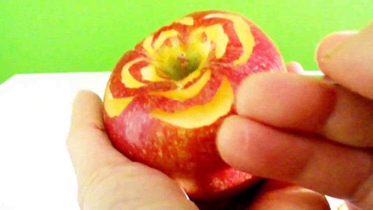 Art In Apples Show - Fruit Carving Apple flowers Tutorial