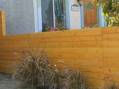 Build a horizontal fence and fence gate