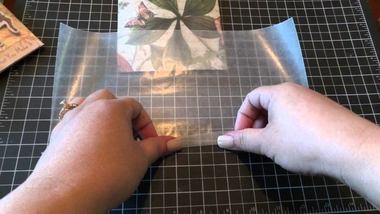 Favor Bags with Design Paper and Wax Paper. Tutorial