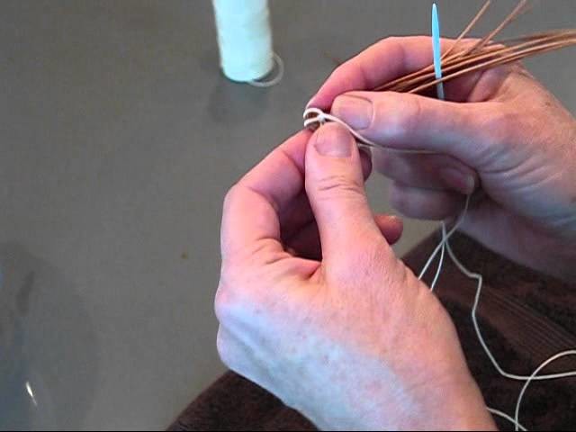 How to Make the Base of Pine Needle Basket