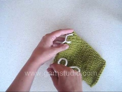 DROPS Technique Tutorial: How to make buttonhole stitches