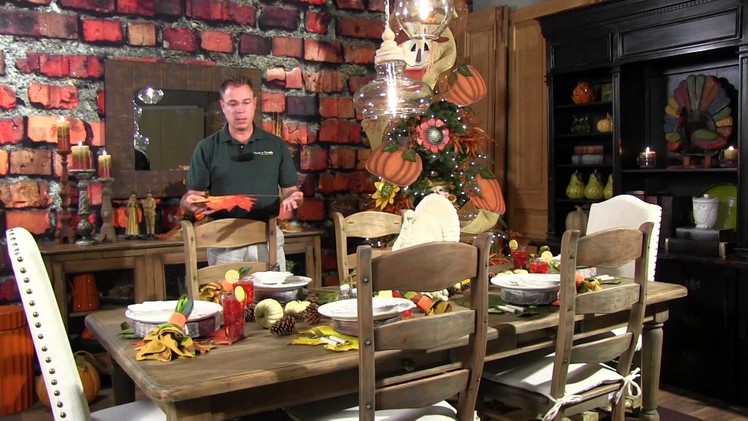 How To Decorate Your Thanksgiving Table