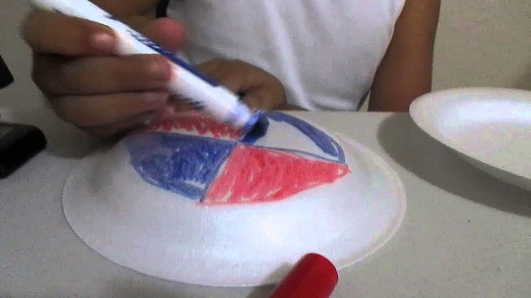 How to make a UFO with paper plates