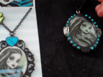 Monster High Jewelry and Purses Review