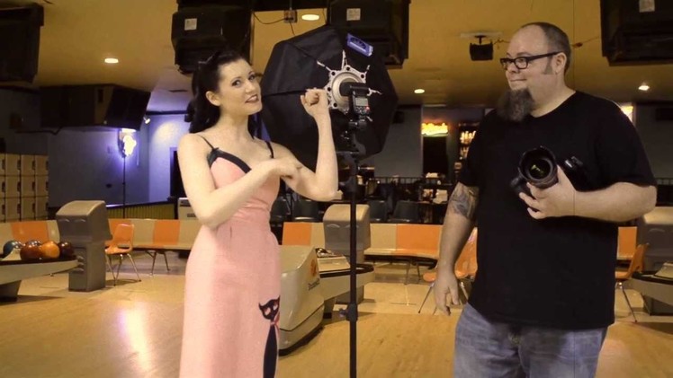 Behind the Scenes with Boudoir Louisville at a bowling alley! Pinup Girl photo shoot!