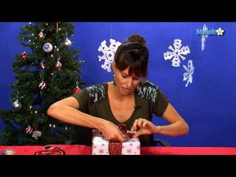 How to Make a Christmas Bow