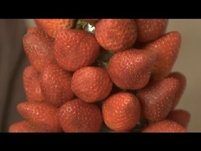 How to Make a Fruit Topiary for a Baby Shower With Strawberries : Practical Party Ideas