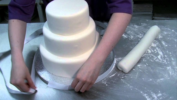 Beautiful easy to make Wedding Cake