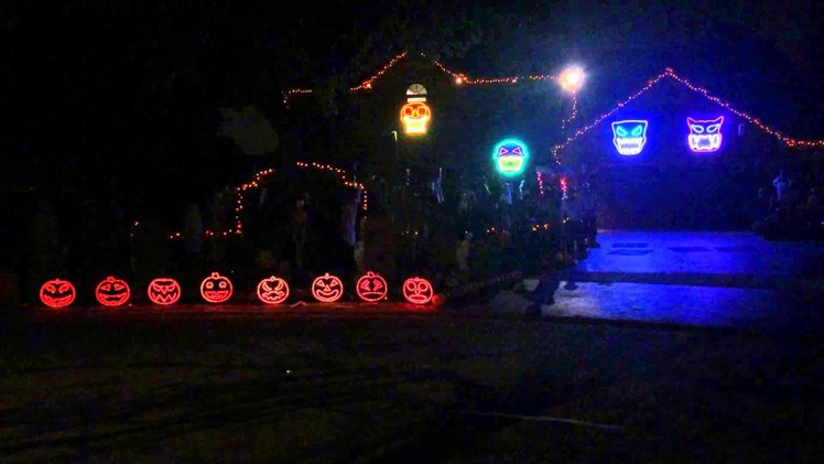 Halloween Decorations 2014, Adams Family Light Show. Thomas Halloween Naperville