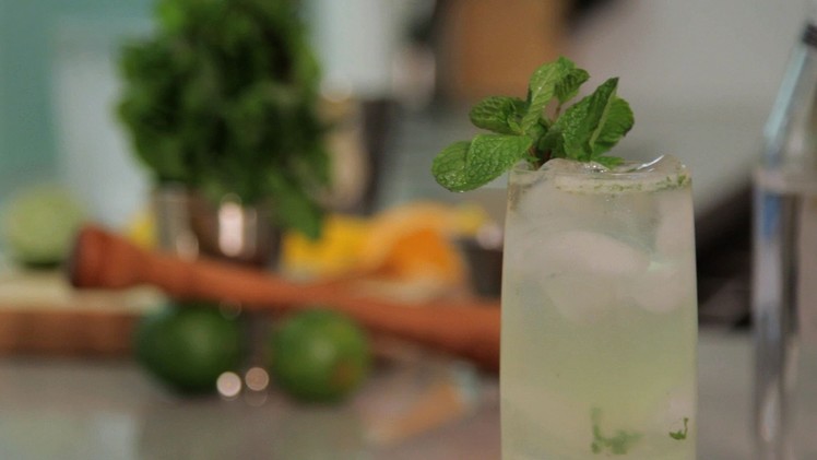 How to Make a Mojito | Cocktail Recipes