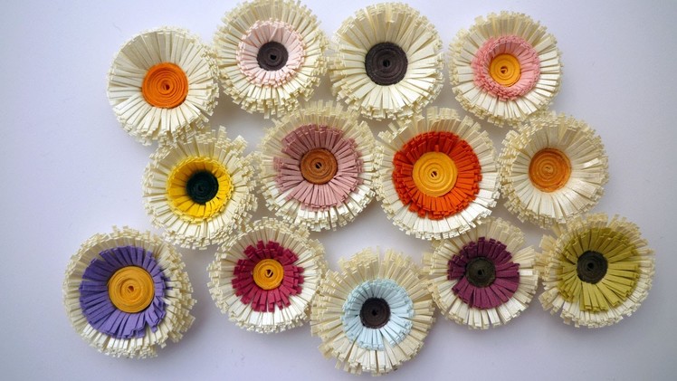 Quilled Fringed Flowers - Fleurs Frangées en Papier Roulé