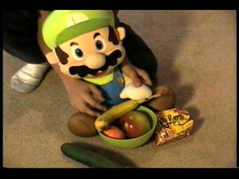 Super Mario kid video 016: El Luigi's Cooking show!