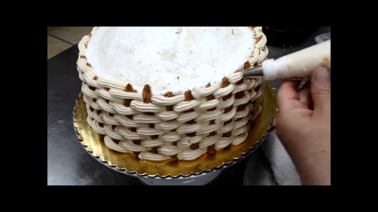 How to Create a Basketweave for Cake Decorations - Flower Basket cake tutorial