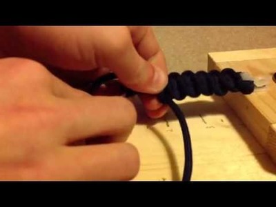 How to make a paracord survival keychain