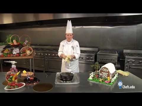 Learn how to make and professionally decorate chocolate flourless cake