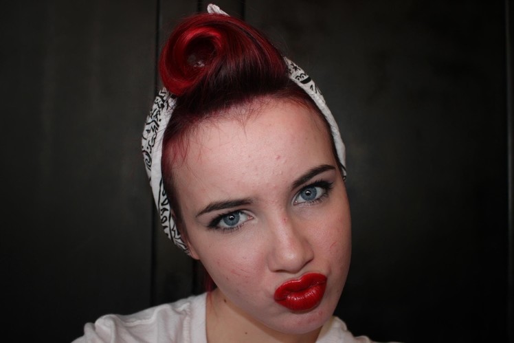 Vintage Pin up swirl updo w. bandanna hair tutorial (Rosie the riveter)
