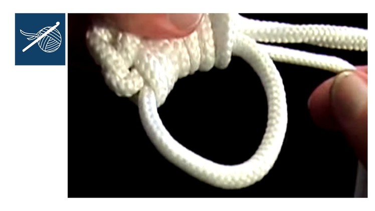 Left Hand Magic Circle Crochet Loop - Crochet Geek