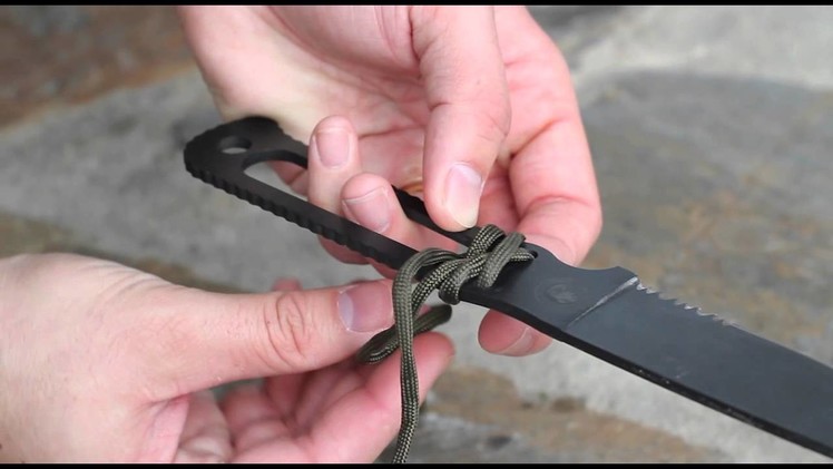 Black Scout Tutorials - Wrapping a Paracord Knife Handle