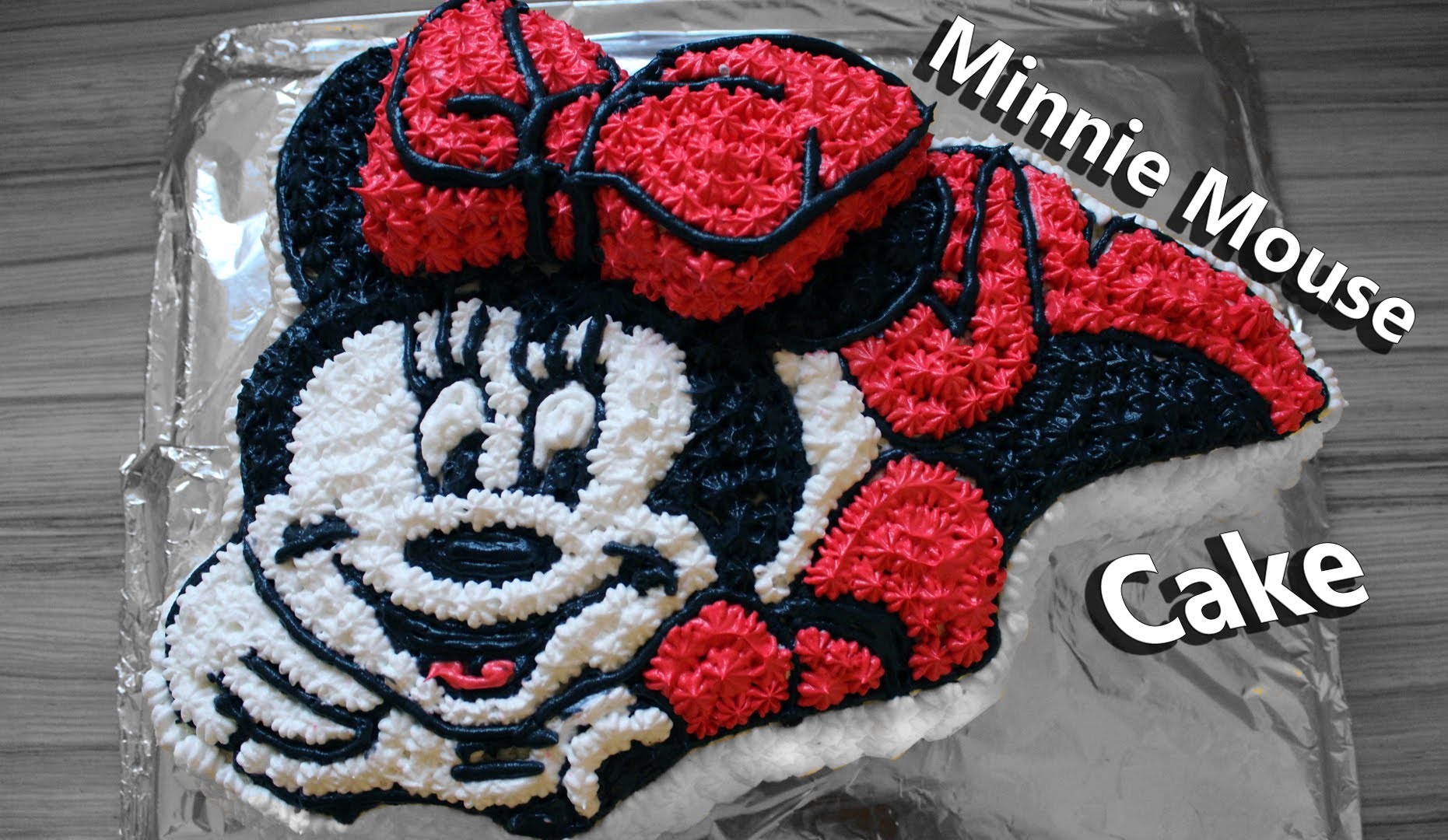 How to make a Minnie Mouse cake. Mickey Mouse Magic House