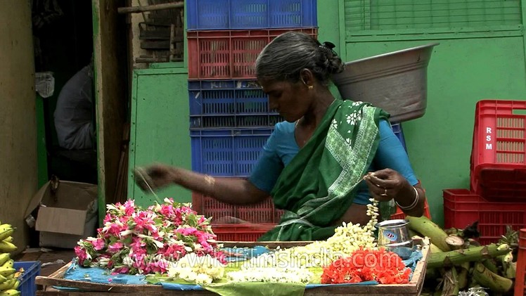 Ornamental flower garland or Gajra making in Chennai