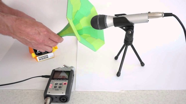 Phono Horn : Make your own paper phone dock