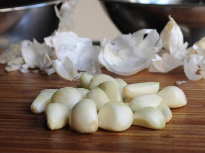 Ultimate Garlic Peeling Trick -- How to Peel 20 Cloves in 20 Seconds!