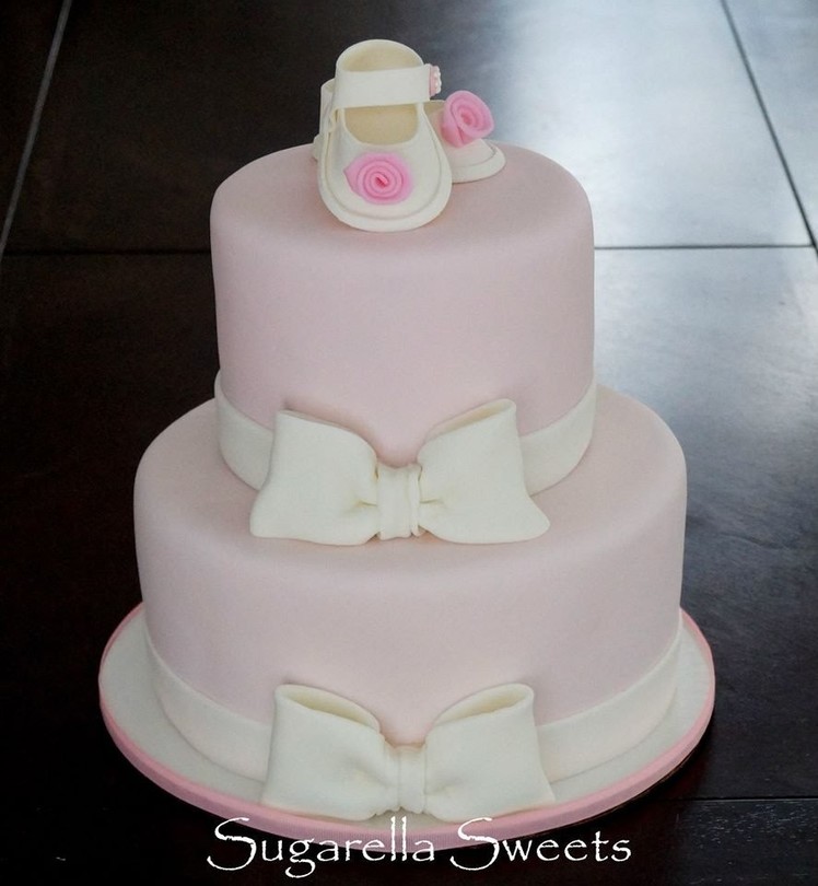 Cake decorating - How to make a  simple fondant bow