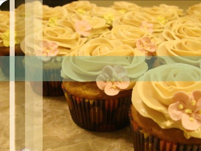Cupcake Ideas: Graduation Cupcakes & Banana Cupcakes with Caramel Frosting.wmv