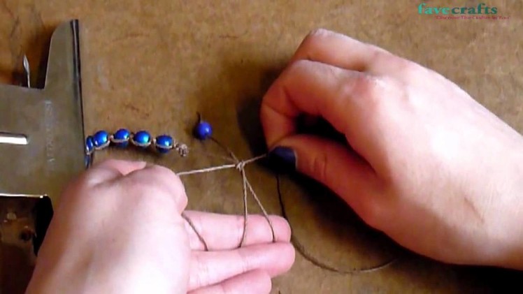 How to make a sliding square knot closure - a jewelry-making technique