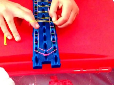 How to make an Infinity bracelet with Crazy Loom