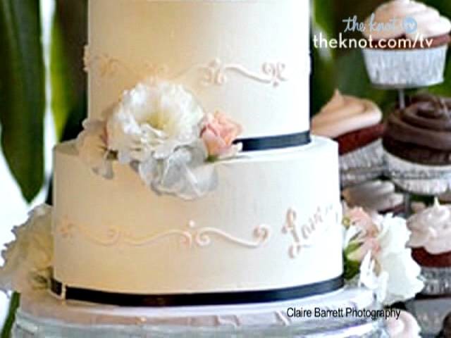 Fun Wedding Cupcake Ideas -- The Knot