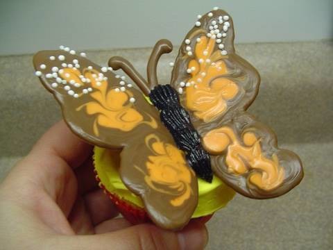 Decorating Cupcakes with yoyomax12: #4 Monarch Butterfly