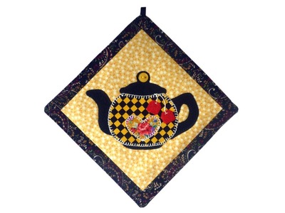 Tea pot mini quilt tutorial with FREE PATTERN by Lisa Pay