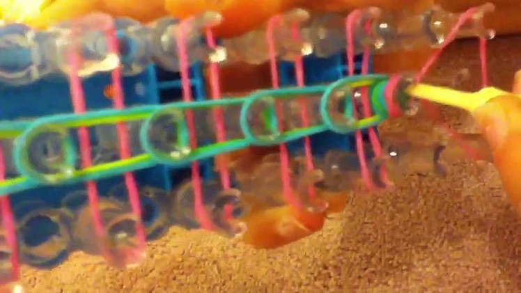 Rainbow loom tutorial Topsy Turvey (made up) bracelet!!!