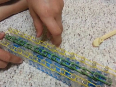 How to make the "Raindrop" Rainbow Loom Bracelet - Tutorial #3