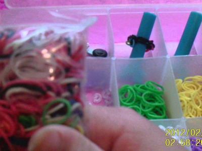 How to keep your rainbow loom organized