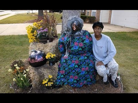 How to Create A Fall. Halloween Tyler Perry Madea's Decorations