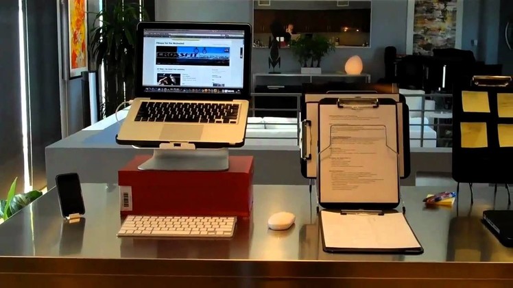 Organization: How I've Arranged My Home Office Desk