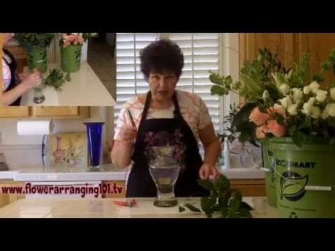 Flower Arranging - learn how to arrange a doz roses in vase