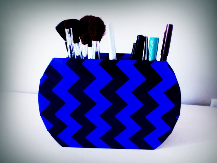 DIY: Makeup Brush Holder (costs almost nothing)