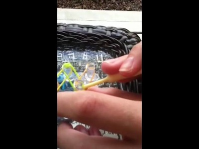 How to make a single loop rainbow loom bracelet