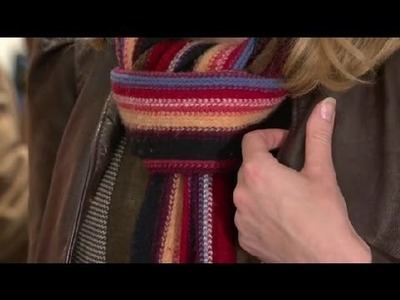 How to Tie a Winter Scarf Fashionably : Winter Fashion Tips