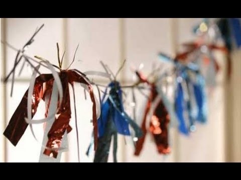 4th of July Decorations: Make This Easy Firecracker Garland
